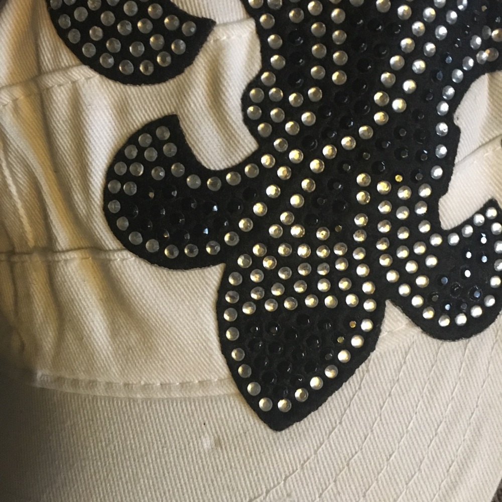 White summer hat - Picture 2 of 5